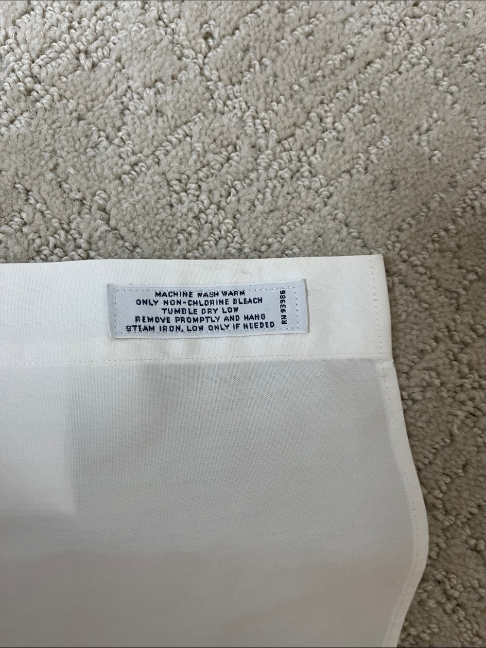 Classic White Button-Down Men’s Shirt - all cotton non iron - Picture 5 of 5